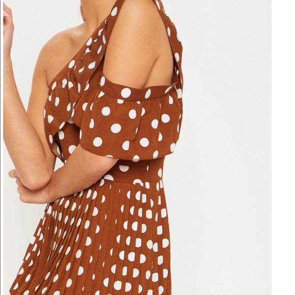 Chocolate polka one shoulder ruffle pleated midi - Picture 5 of 7